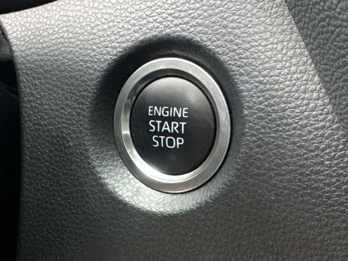 Used 2024 Toyota Corolla SE image 21