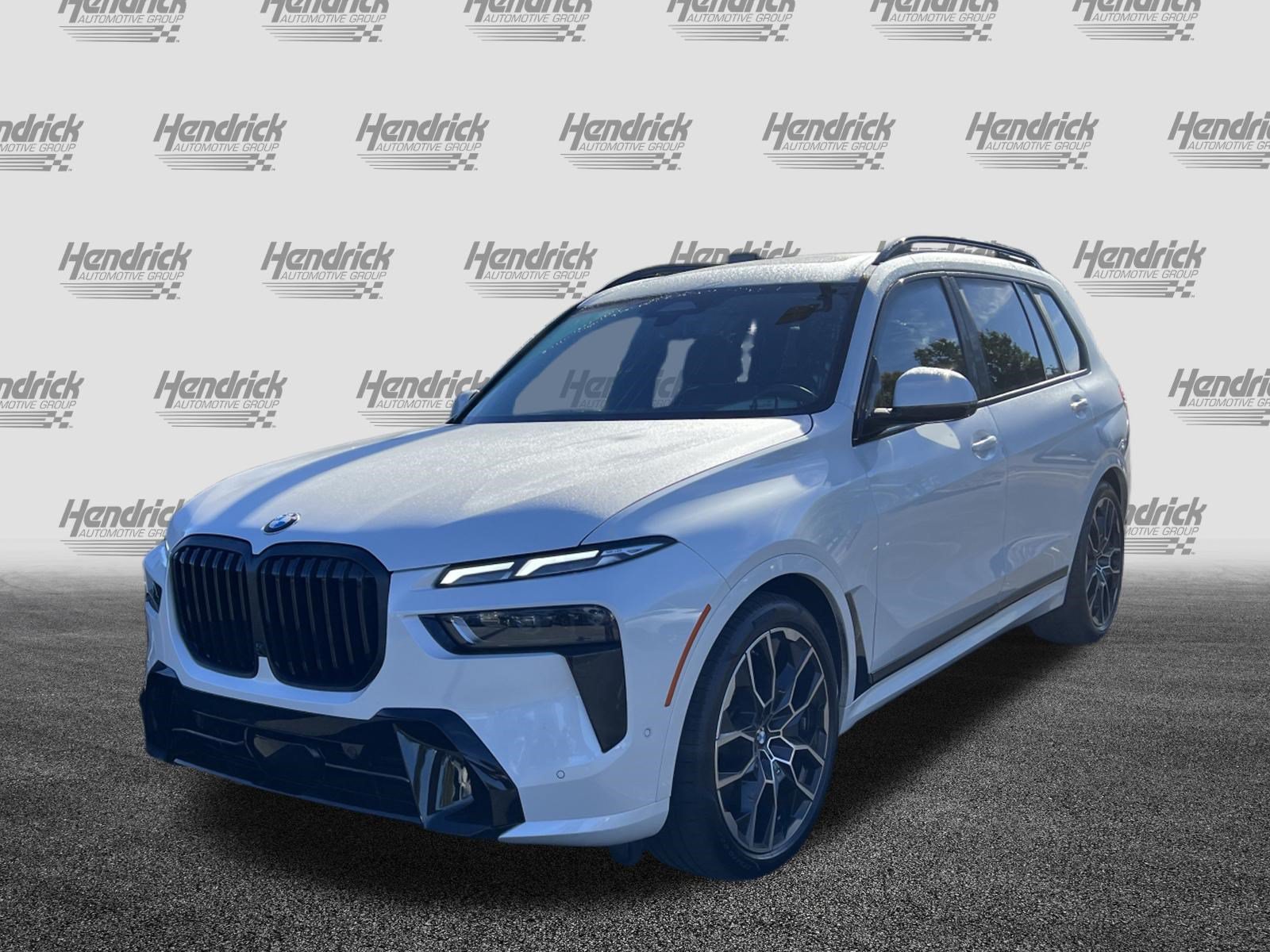 Certified 2026 BMW X7 xDrive40i w/ M Sport Package AWD/4WD image 6