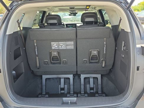 New 2027 Kia Carnival SX Prestige FWD image 10