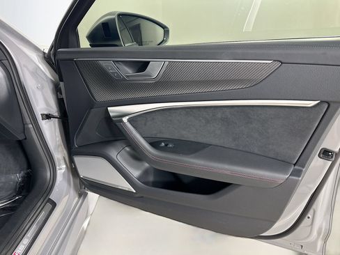 Used 2023 Audi RS 6 w/ Executive Package AWD/4WD image 44