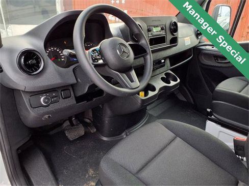 Used 2023 Mercedes-Benz Sprinter 3500 image 20