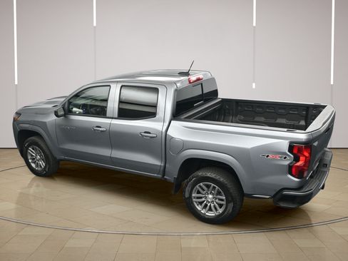 Used 2026 Chevrolet Colorado LT w/ Advanced Trailering Package AWD/4WD image 31