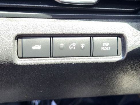 Certified 2025 Nissan Altima 2.5 SV FWD image 9