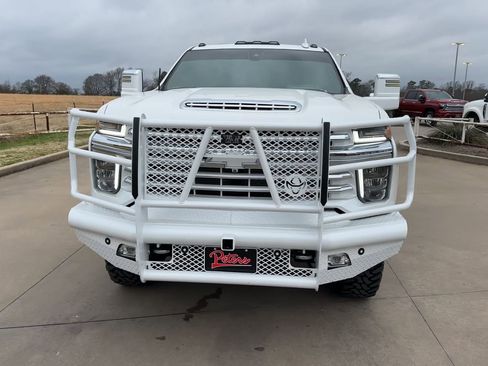 Used 2023 Chevrolet Silverado 3500 High Country image 4