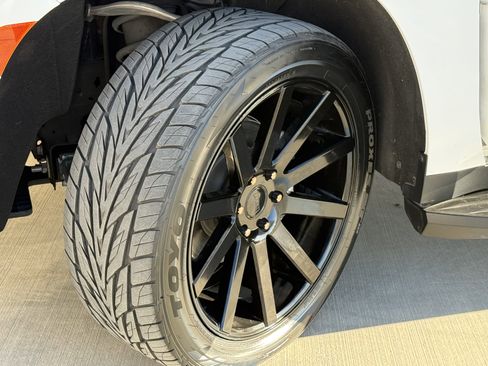 Used 2021 Chevrolet Tahoe LT image 15