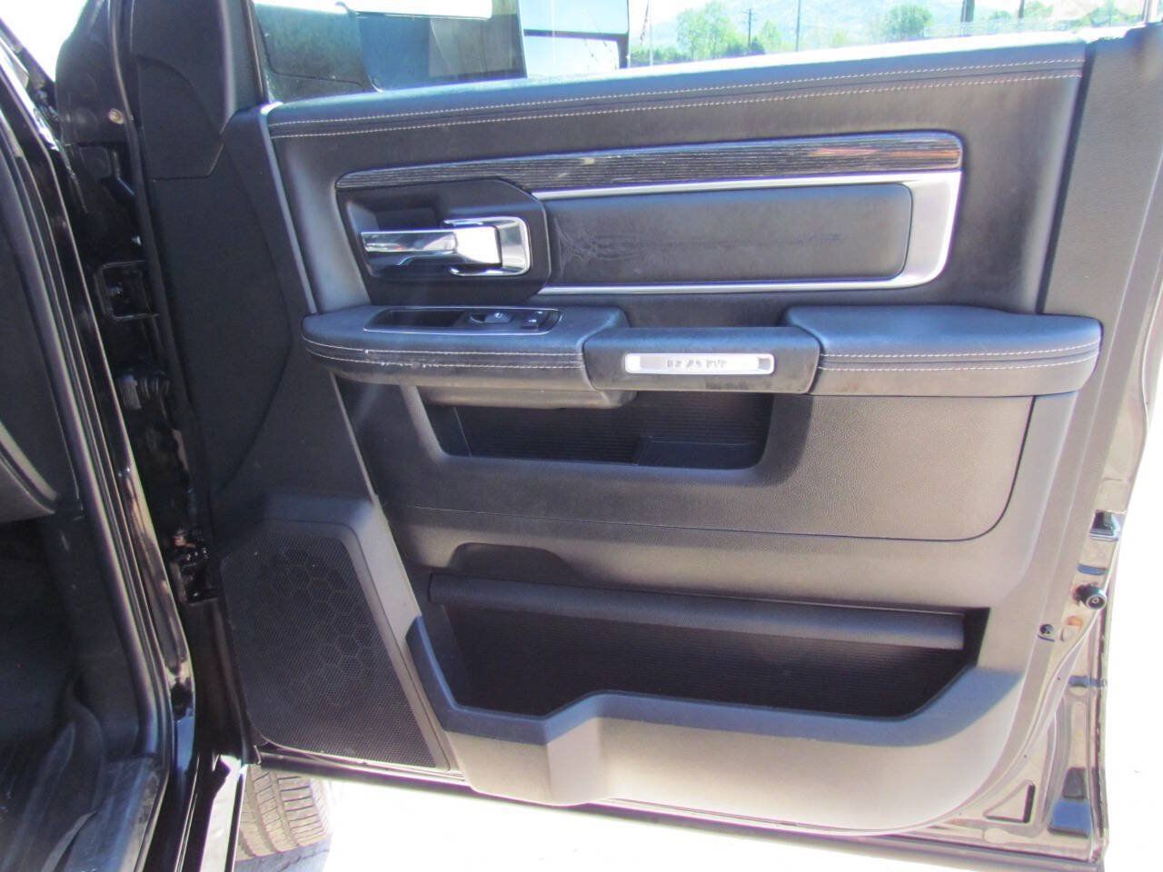 Used 2014 RAM 3500 Laramie Longhorn AWD/4WD image 18