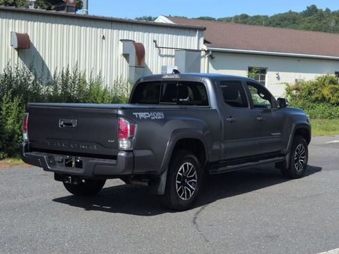 Used 2022 Toyota Tacoma TRD Sport AWD/4WD image 5