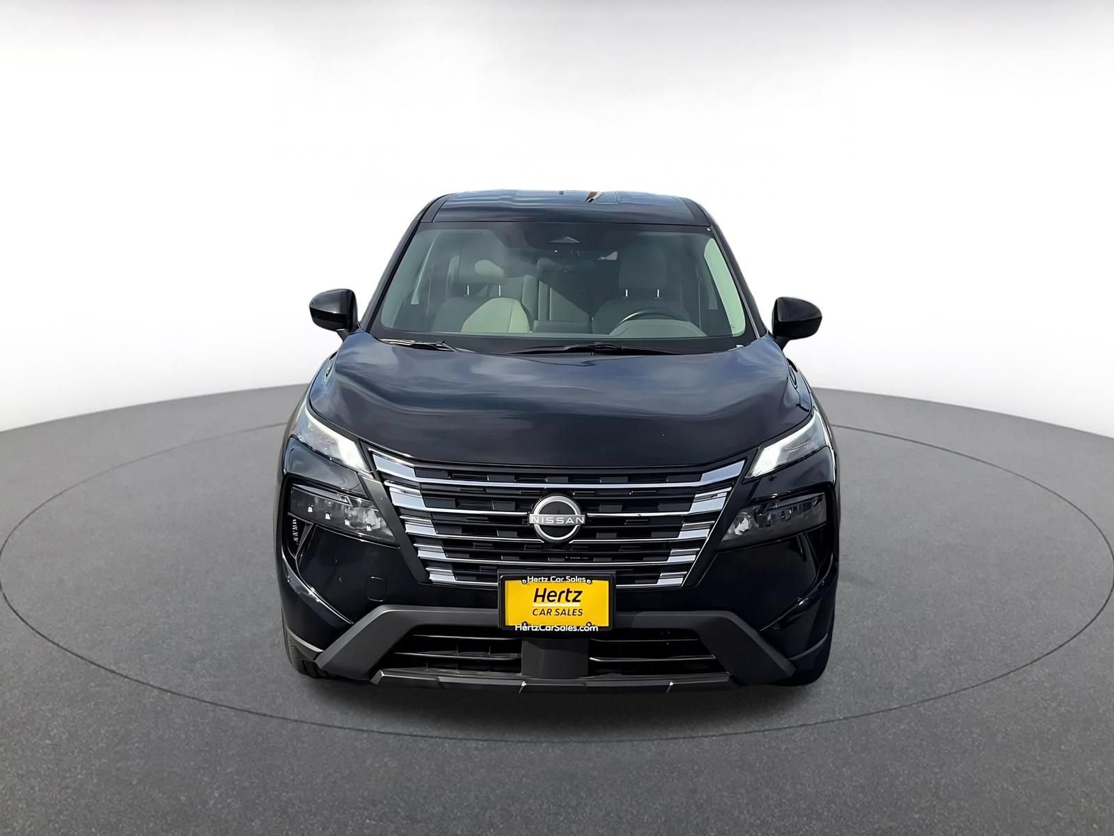 Used 2025 Nissan Rogue SV AWD/4WD image 4