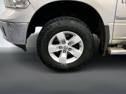 Used 2013 RAM 1500 Classic SLT w/ Remote Start & Security Group image 30