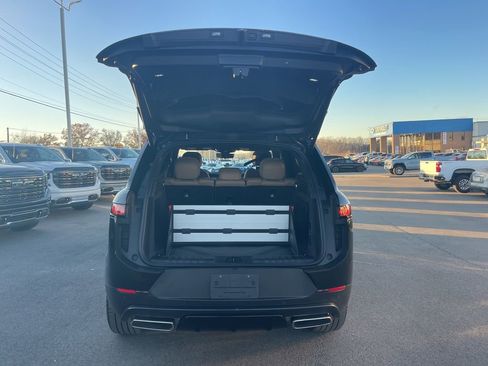 Used 2025 Land Rover Range Rover Sport SE image 30