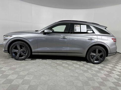 Used 2022 Genesis GV70 2.5T w/ Sport Prestige Package AWD/4WD image 5