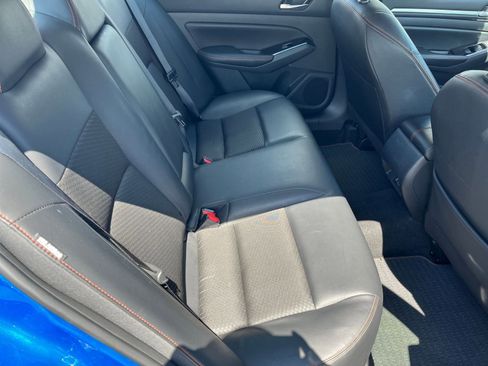 Used 2025 Nissan Altima 2.5 SR FWD image 39