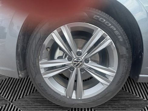 Used 2024 Volkswagen Jetta SE image 14