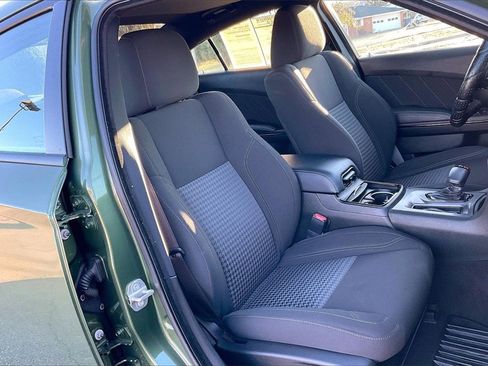 Used 2023 Dodge Charger SXT w/ Blacktop Package image 7