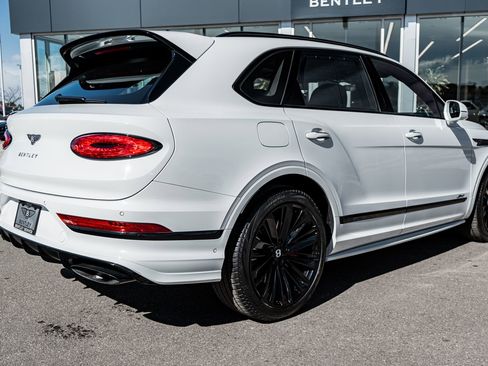 Used 2023 Bentley Bentayga Speed image 13