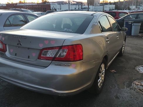 Used 2011 Mitsubishi Galant ES image 5
