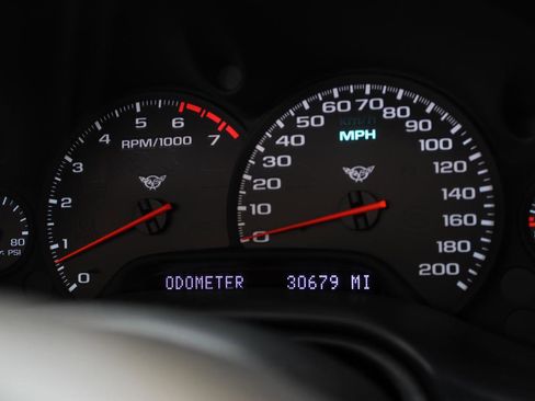 Used 2004 Chevrolet Corvette Convertible w/ Preferred Equipment Group image 26