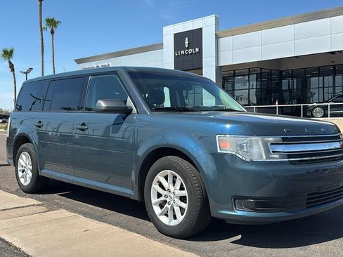Used 2016 Ford Flex SE FWD image 2