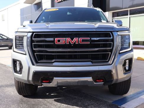 Used 2024 GMC Yukon XL AT4 w/ Technology Package image 2
