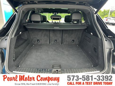 Used 2023 Porsche Cayenne Platinum Edition AWD/4WD image 22