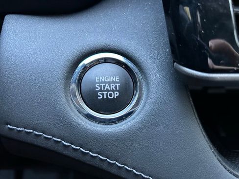 Certified 2023 Toyota Highlander XLE image 29