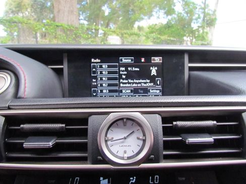 Used 2016 Lexus RC 200t RWD image 34