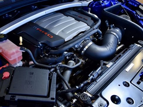 Used 2018 Chevrolet Camaro SS image 29