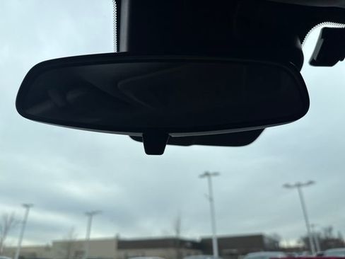 Used 2023 Chevrolet Malibu LT image 35