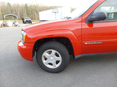 Used 2002 Chevrolet TrailBlazer LS w/ Preferred Equipment Group image 11