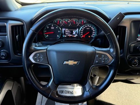 Used 2018 Chevrolet Silverado 1500 LT image 17