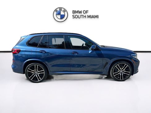 Used 2022 BMW X5 xDrive40i w/ M Sport Package AWD/4WD image 8