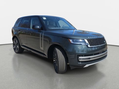 New 2026 Land Rover Range Rover SE image 3