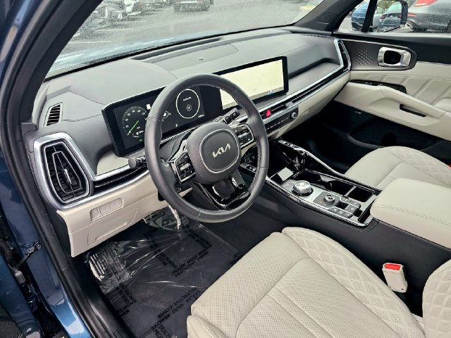 Used 2025 Kia Sorento SX Prestige AWD/4WD image 15