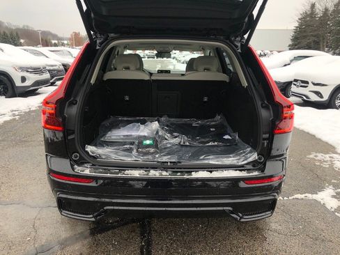 New 2026 Volvo XC60 B5 Ultra w/ Protection Package Premier image 37