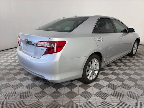 Used 2013 Toyota Camry XLE w/ Convenience Pkg FWD image 7