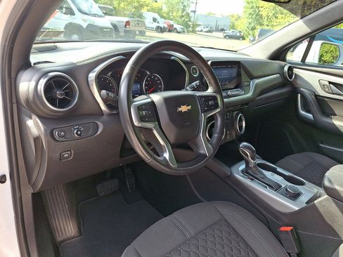 Used 2019 Chevrolet Blazer LT image 25