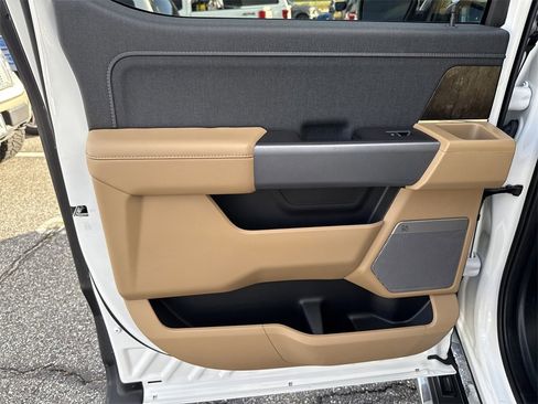 Used 2022 Ford F150 Lariat w/ Equipment Group 502A High image 23