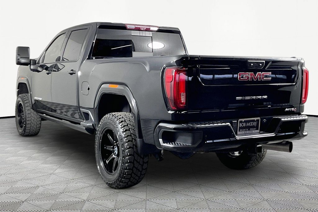 Used 2023 GMC Sierra 2500 AT4 w/ AT4 Premium Plus Package AWD/4WD image 3