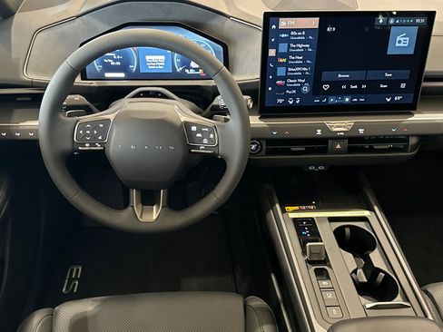 New 2026 Lexus ES 500e AWD/4WD image 14