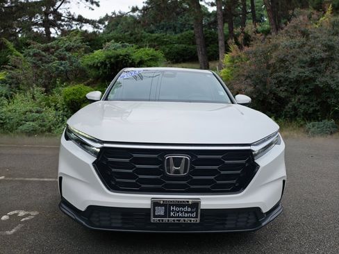 Used 2023 Honda CR-V EX image 2