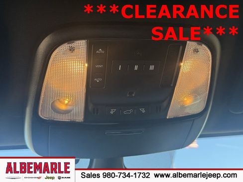 Used 2024 Dodge Durango GT image 28