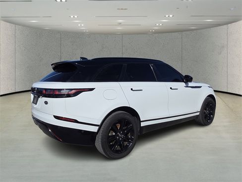Used 2021 Land Rover Range Rover Velar R-Dynamic S image 3