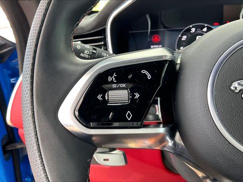 Used 2023 Jaguar F-PACE SVR AWD/4WD image 23