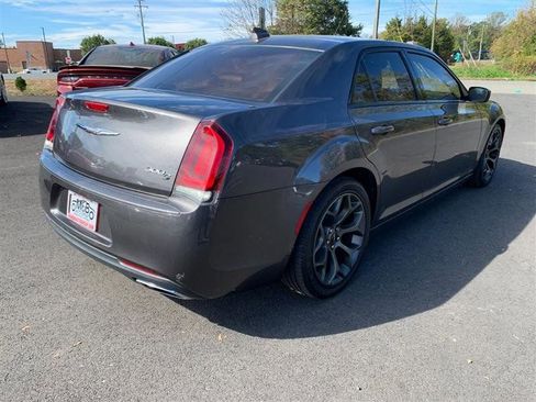 Used 2018 Chrysler 300 S image 14