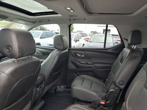 Certified 2021 Chevrolet Traverse Premier w/ Redline Edition AWD/4WD image 10