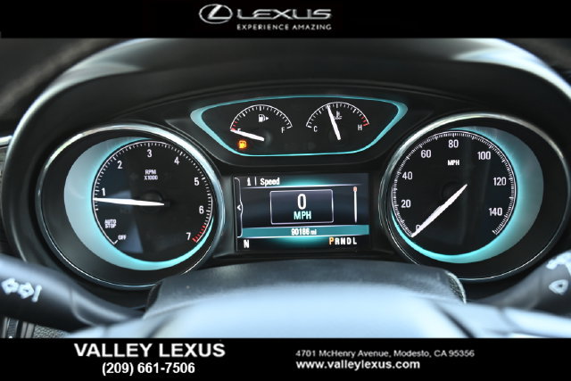 Used 2018 Buick Envision Essence AWD/4WD image 10
