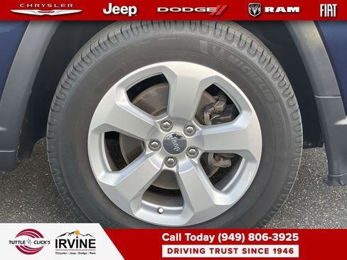 Used 2019 Jeep Compass Latitude image 10