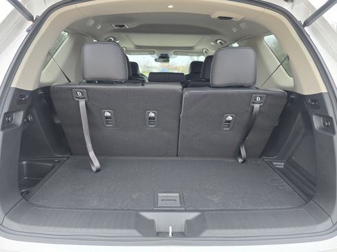 New 2025 Honda Pilot Touring image 22