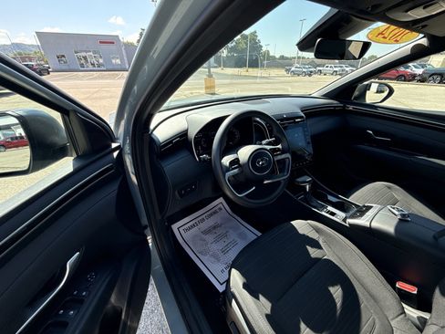 Used 2024 Hyundai Santa Cruz SEL image 10