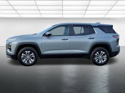 New 2026 Chevrolet Equinox LT w/ Safety and Technology Package image 2